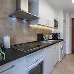 Paseo Antzieta 31. 1e Appartement