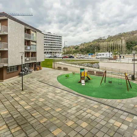 Paseo Antzieta 31. 1e Apartament *