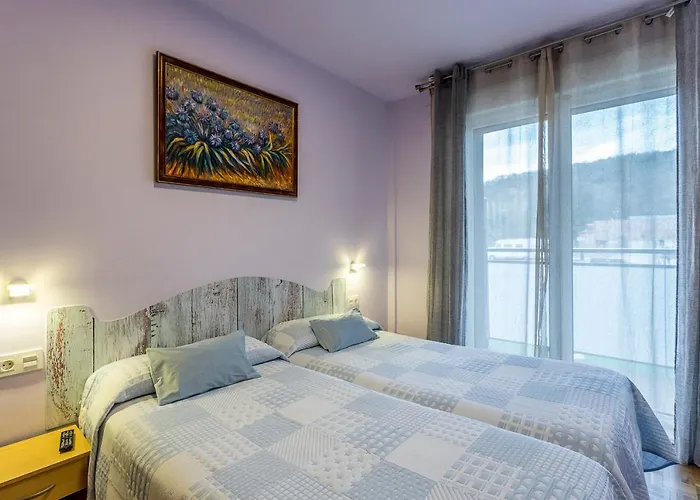 Paseo Antzieta 31. 1e Apartament *