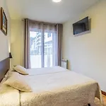 Paseo Antzieta 31. 1e Lägenhet