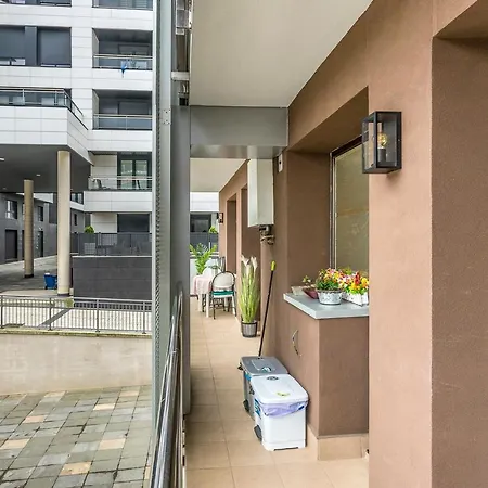 Paseo Antzieta 31. 1e * سان سيباستيان