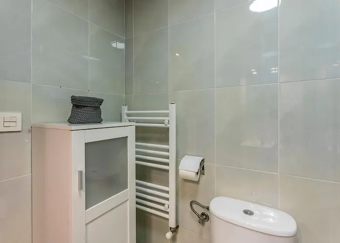 Appartement Paseo Antzieta 31. 1e